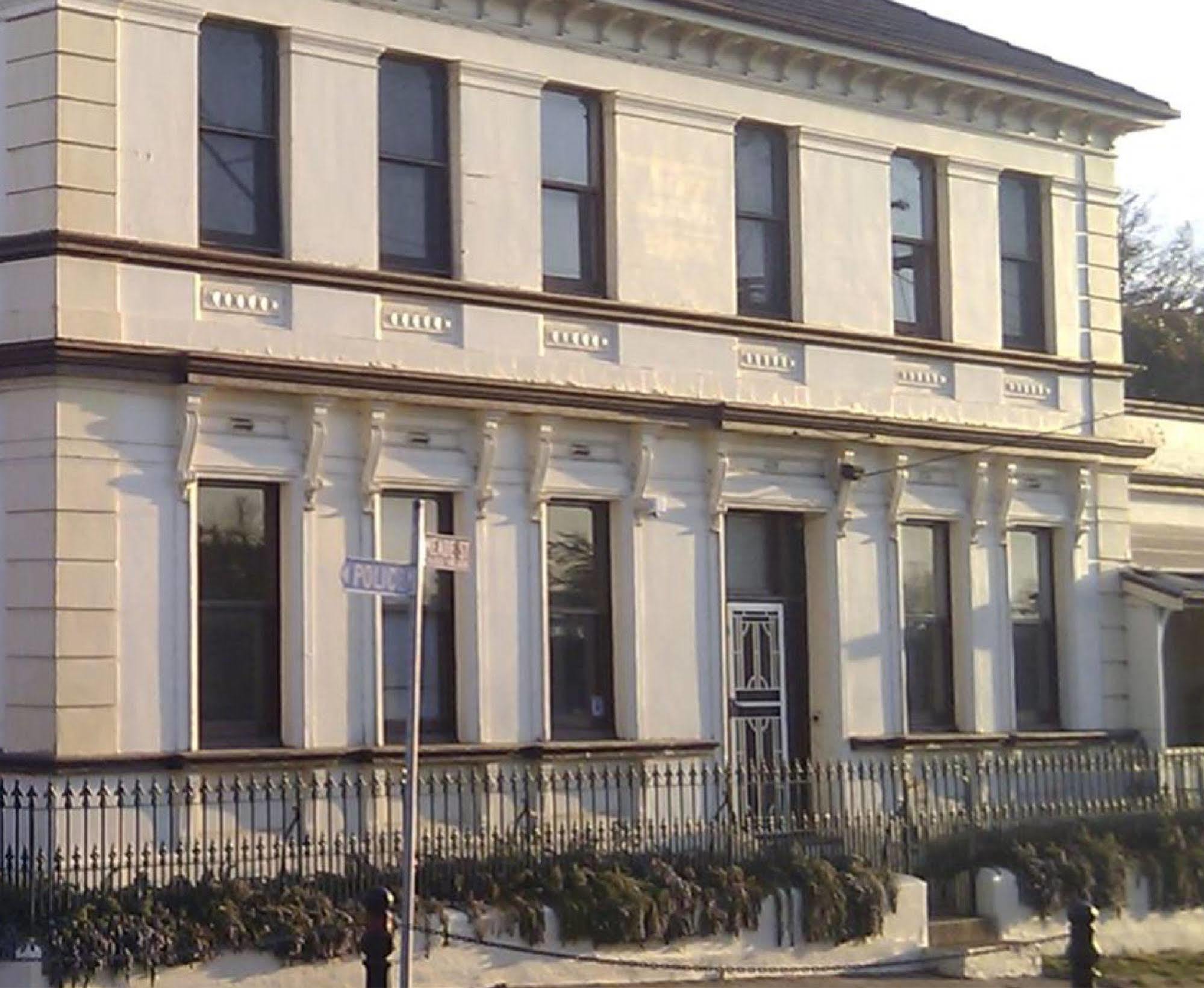 The Bank Guesthouse Glen Innes Exterior foto